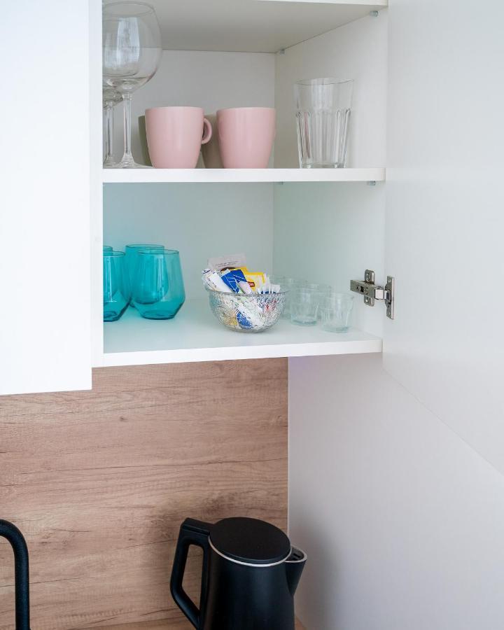Sliska 3 - Studio - 100M Od Zlotych Tarasow Oraz 200M Od Dworca Centralnego, Piekny Widok Na Panorame Warszawy - Wifi - Smart Tv 55 Cali - Better Rental Warsaw Luaran gambar